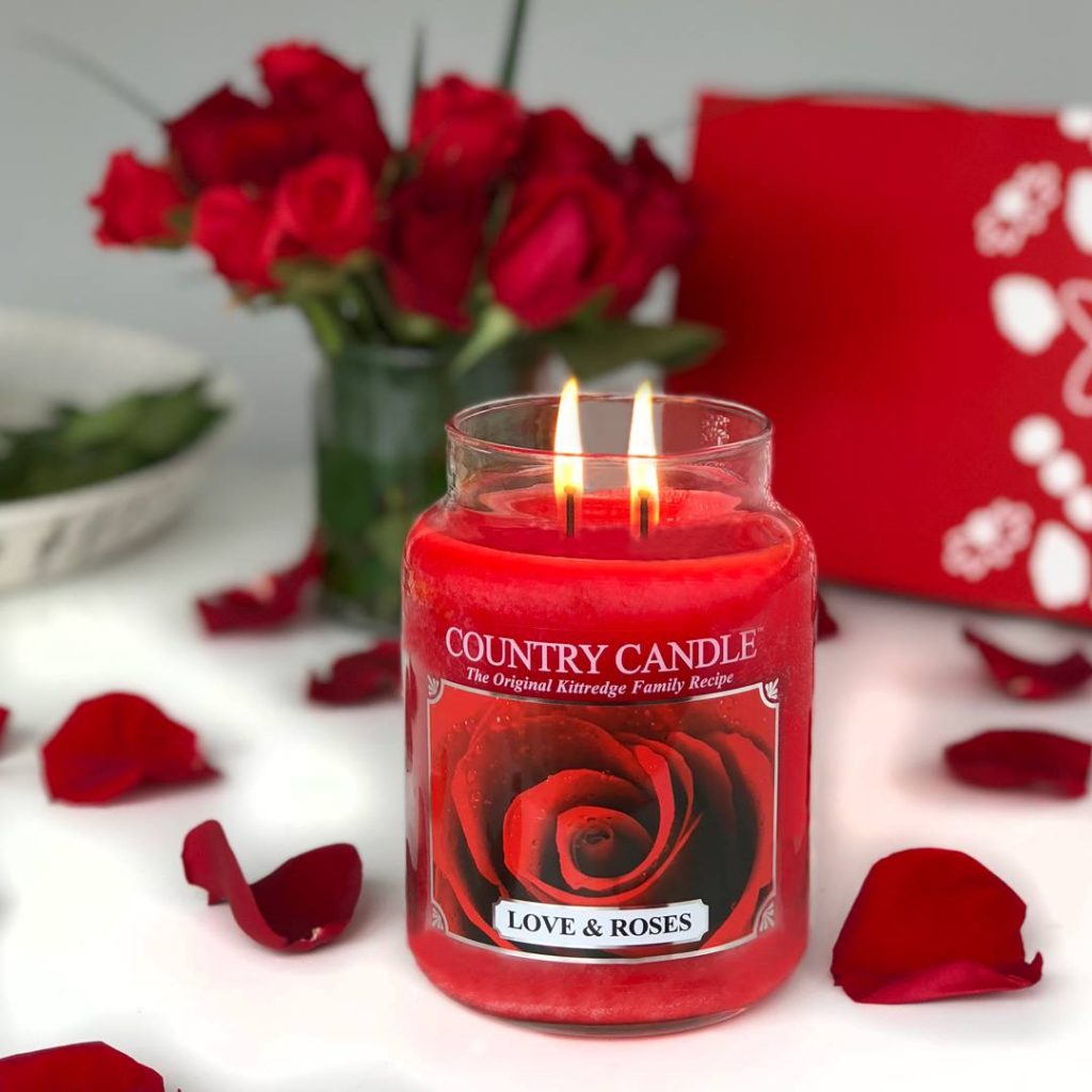 Valentine's Day Decor: Candles